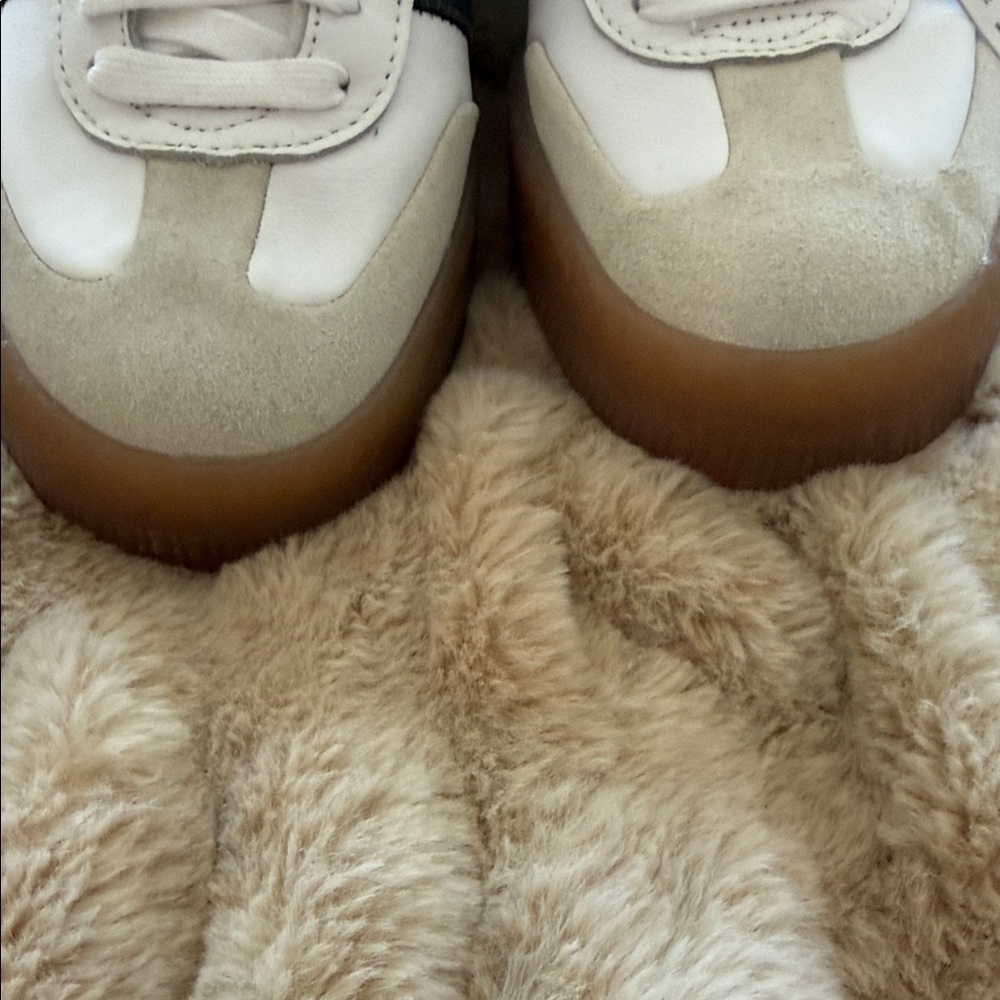 Adidas White and Black Sneakers with Gum Sole Sambae 7.5 - Picture 5 of 8